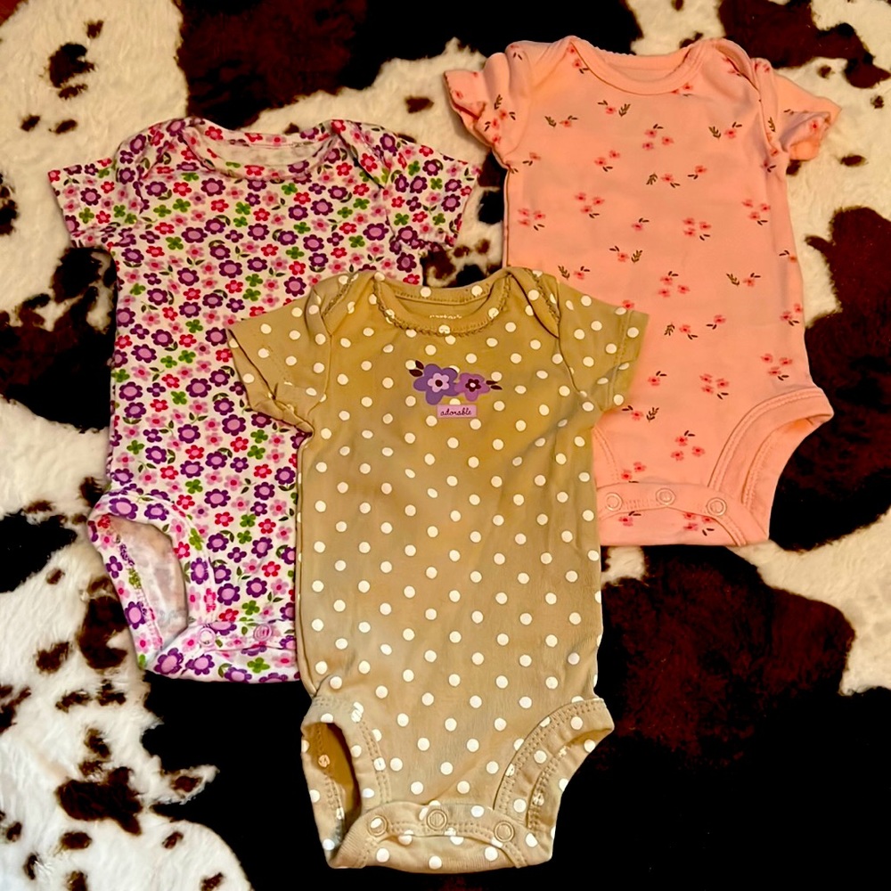 NB flower short sleeve onesies
